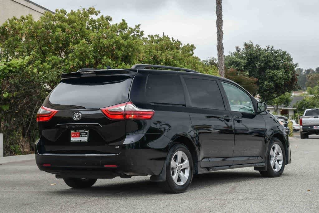 Thumbnail: 2020 Toyota Sienna - 6