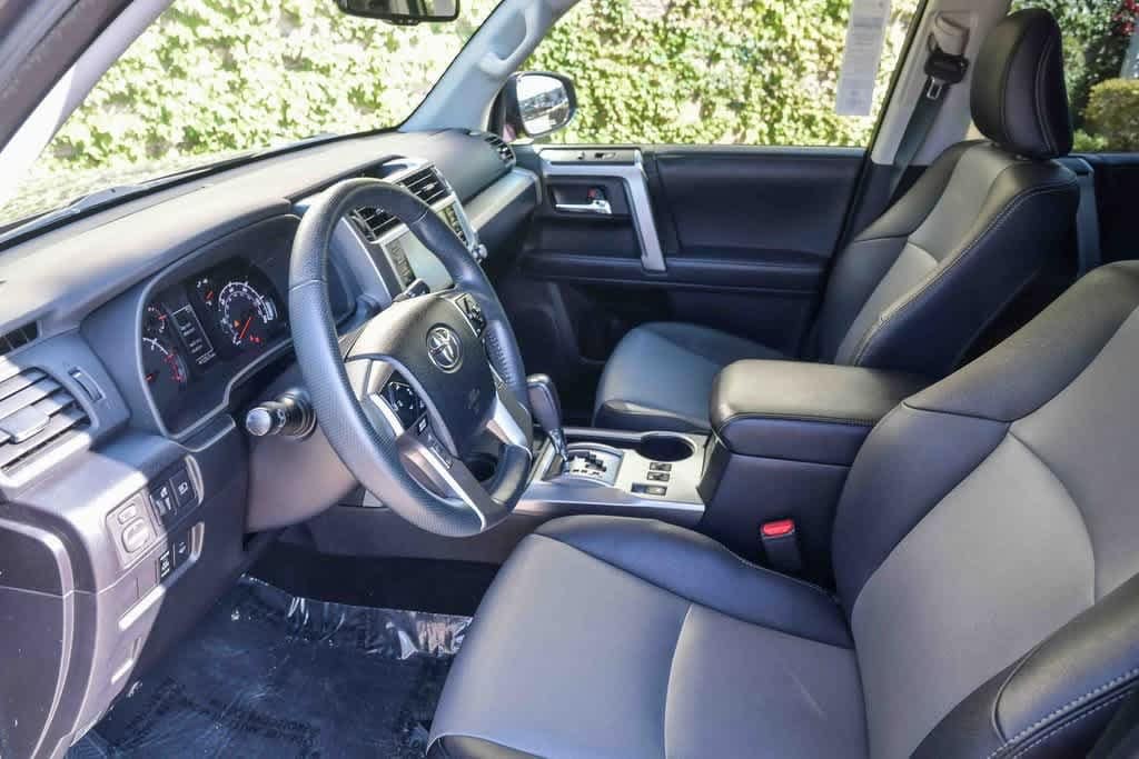 2022 Toyota 4Runner SR5 17