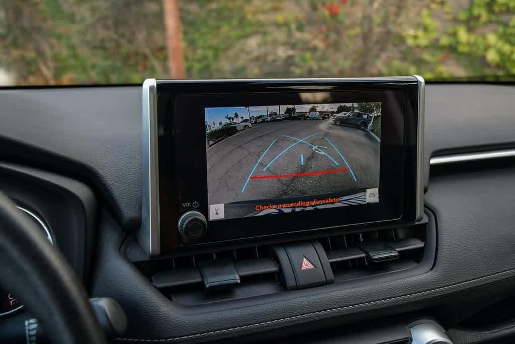 Thumbnail: 2025 Toyota RAV4 - 26