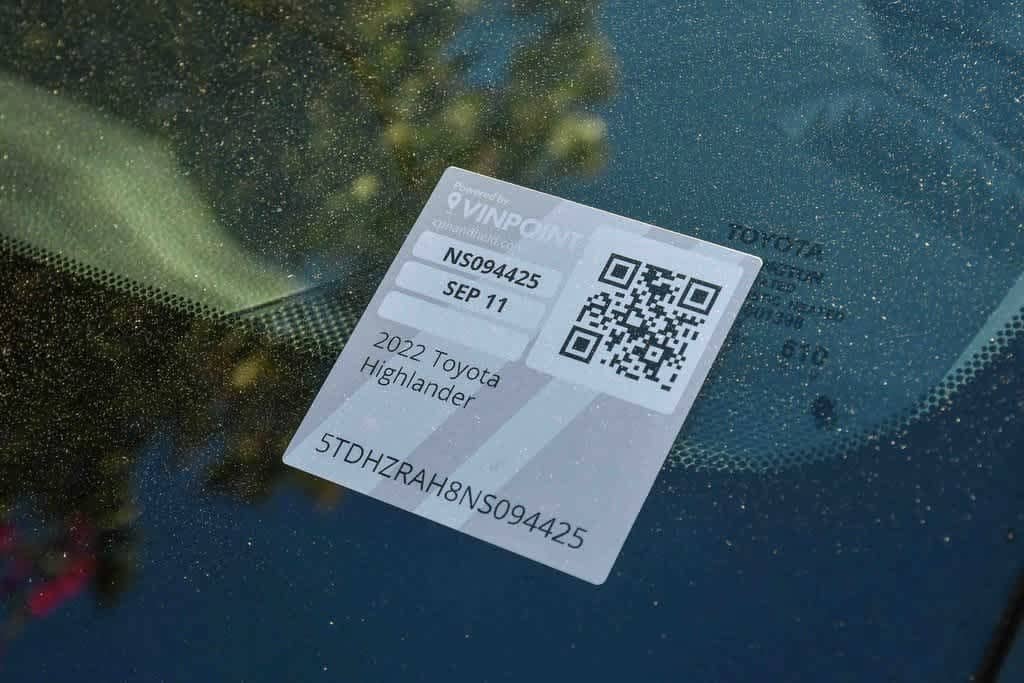 Thumbnail: 2022 Toyota Highlander - 30