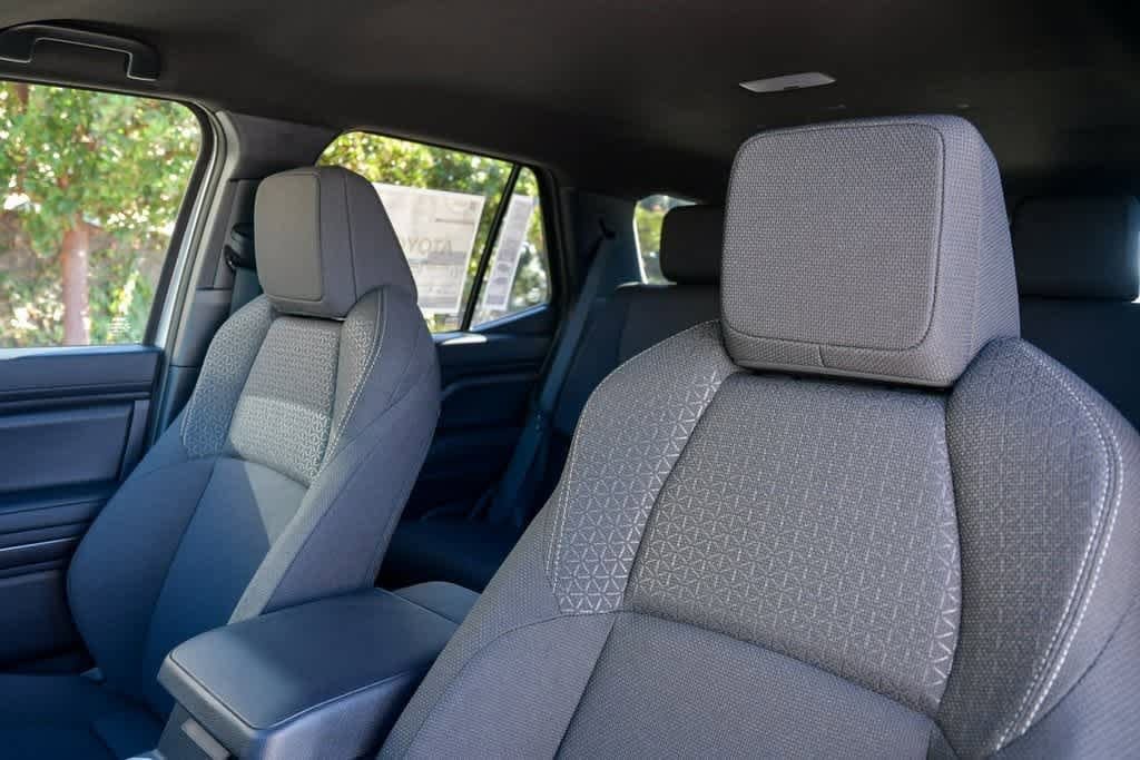 Thumbnail: 2025 Toyota 4Runner - 18