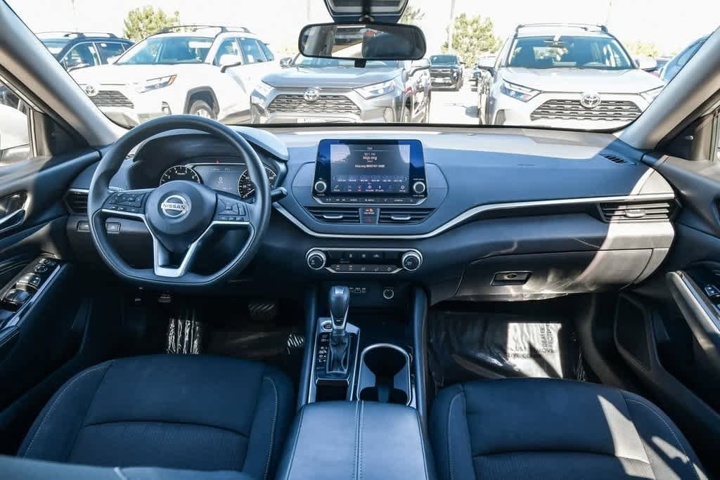 Thumbnail: 2021 Nissan Altima - 14