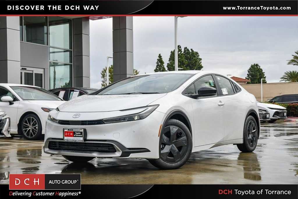 2026 Toyota Prius SE's photo