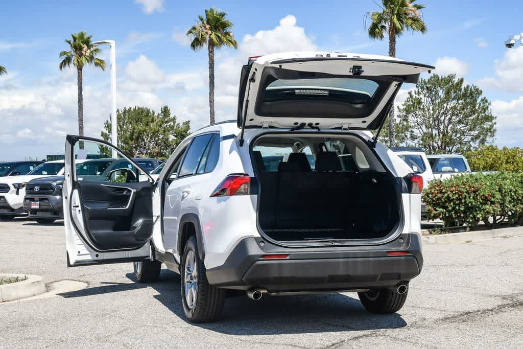 Thumbnail: 2023 Toyota RAV4 - 27