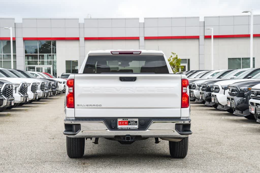 2022 Chevrolet Silverado 1500 WT photo 3