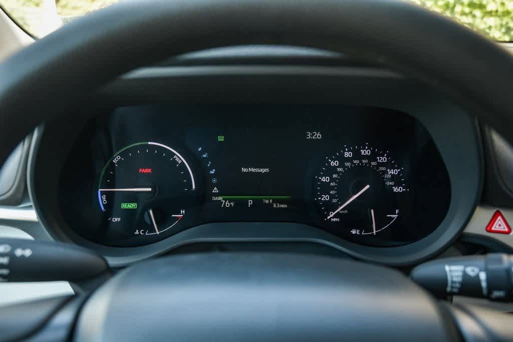 2025 Toyota Sienna LE 25
