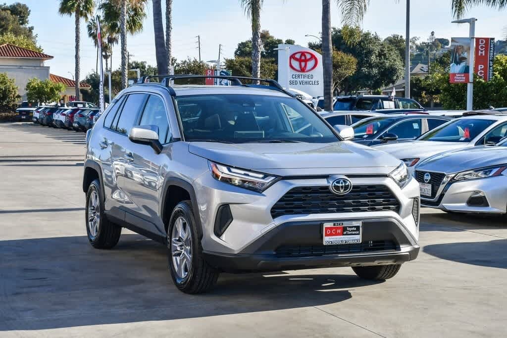 Thumbnail: 2025 Toyota RAV4 - 3