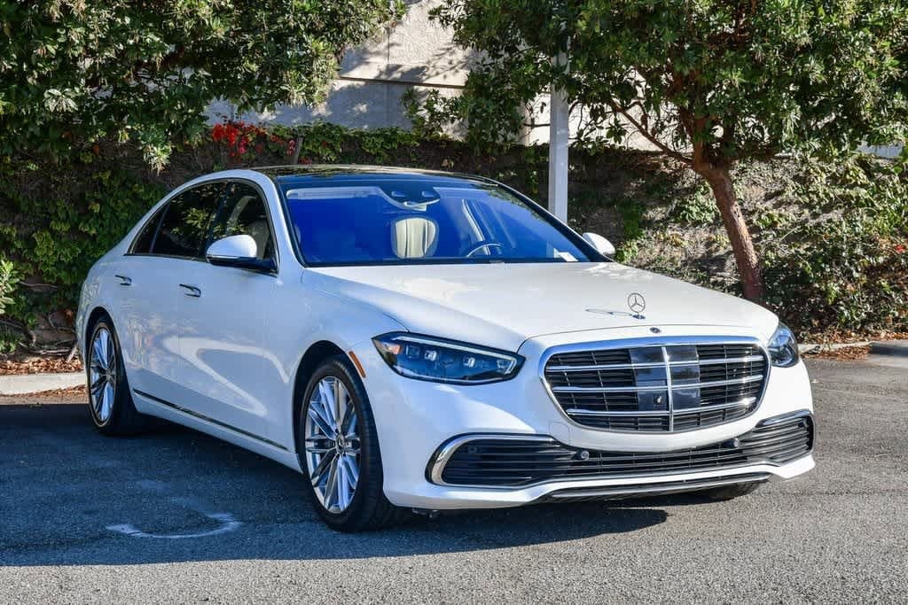 Thumbnail: 2021 Mercedes-Benz S-Class - 3