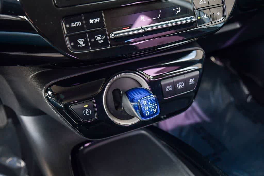 Thumbnail: 2022 Toyota Prius Prime - 22