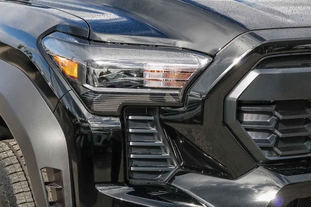 Thumbnail: 2025 Toyota Tacoma - 4