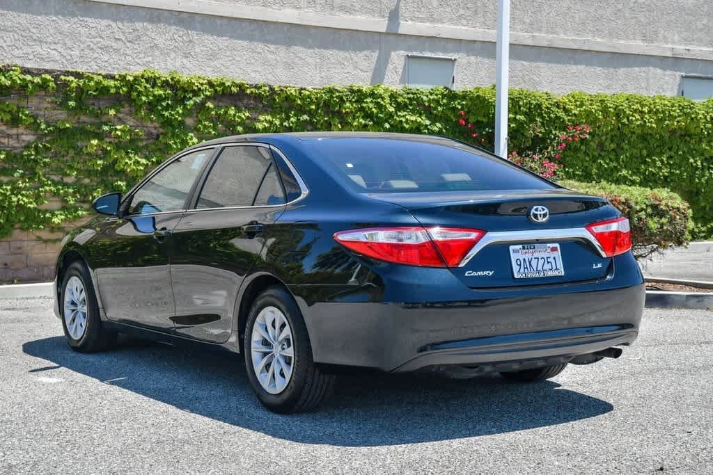 2015 Toyota Camry LE 8
