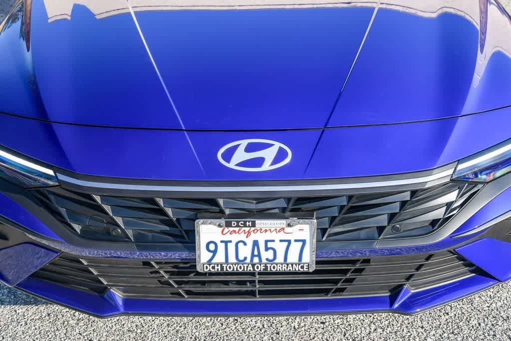 2025 Hyundai Elantra SEL Sport photo 4