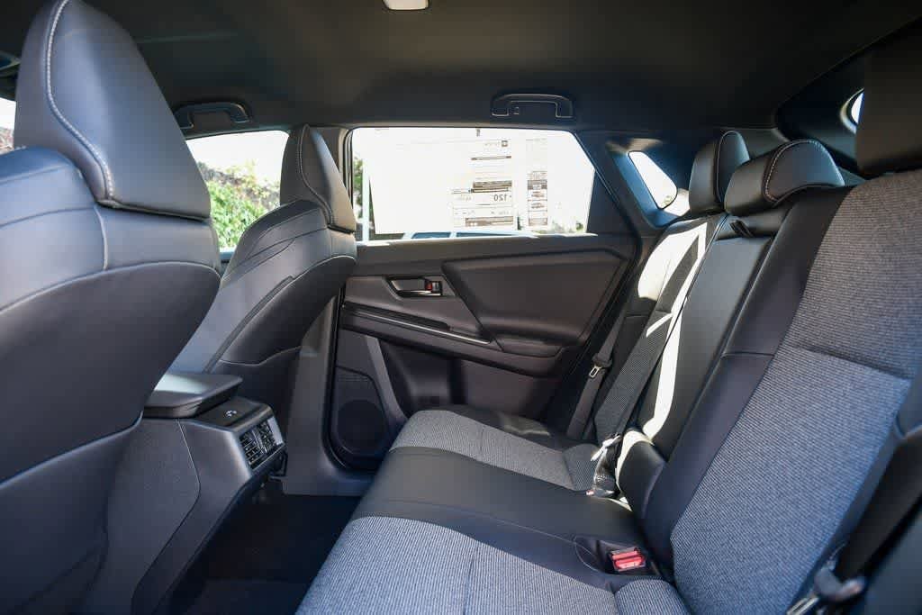 2026 Toyota bZ XLE - Photo 18