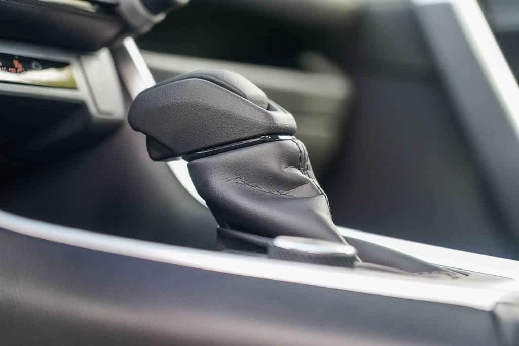 Thumbnail: 2025 Toyota RAV4 - 22