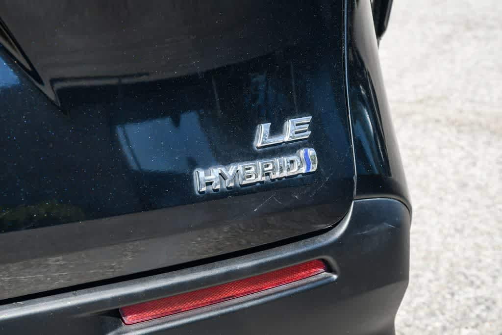 Thumbnail: 2024 Toyota Sienna - 28