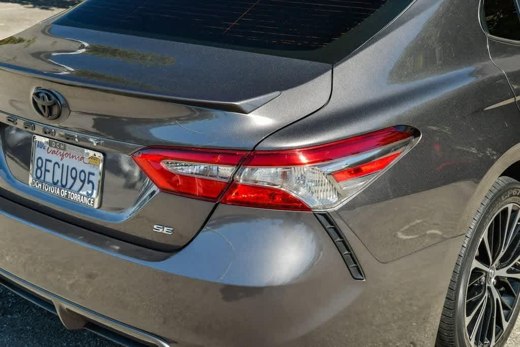 Thumbnail: 2018 Toyota Camry - 9