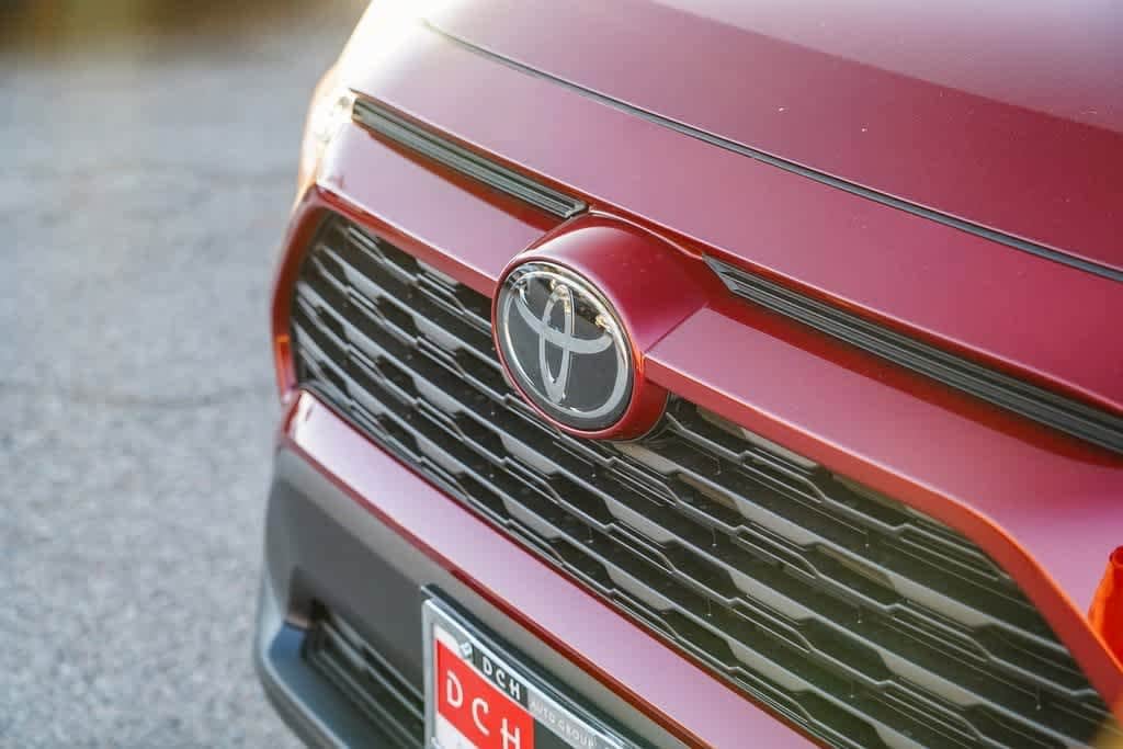 Thumbnail: 2025 Toyota RAV4 - 3