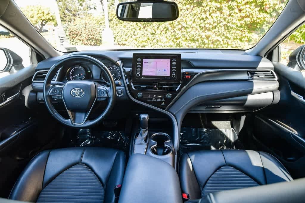 Thumbnail: 2021 Toyota Camry - 15