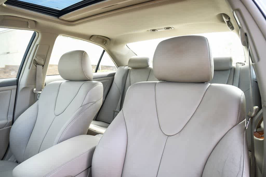 Thumbnail: 2010 Toyota Camry - 17