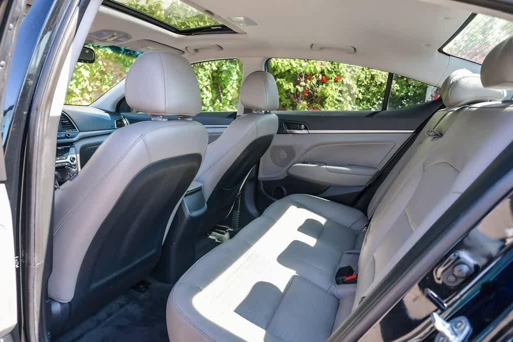 Thumbnail: 2017 Hyundai Elantra - 18