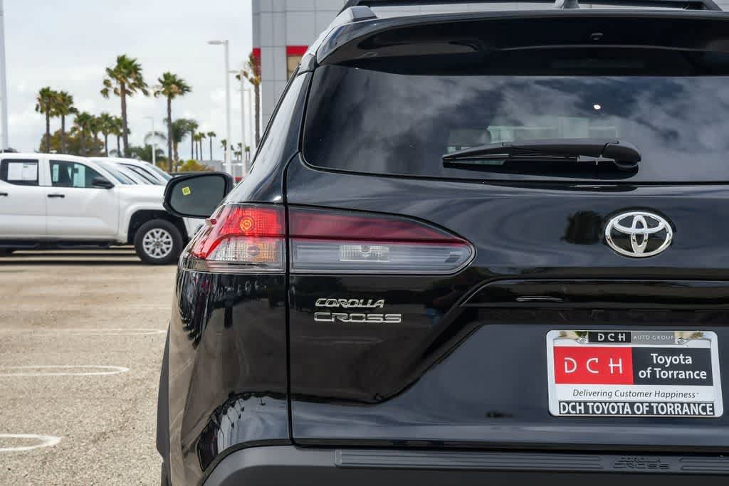 Thumbnail: 2026 Toyota Corolla Cross - 6