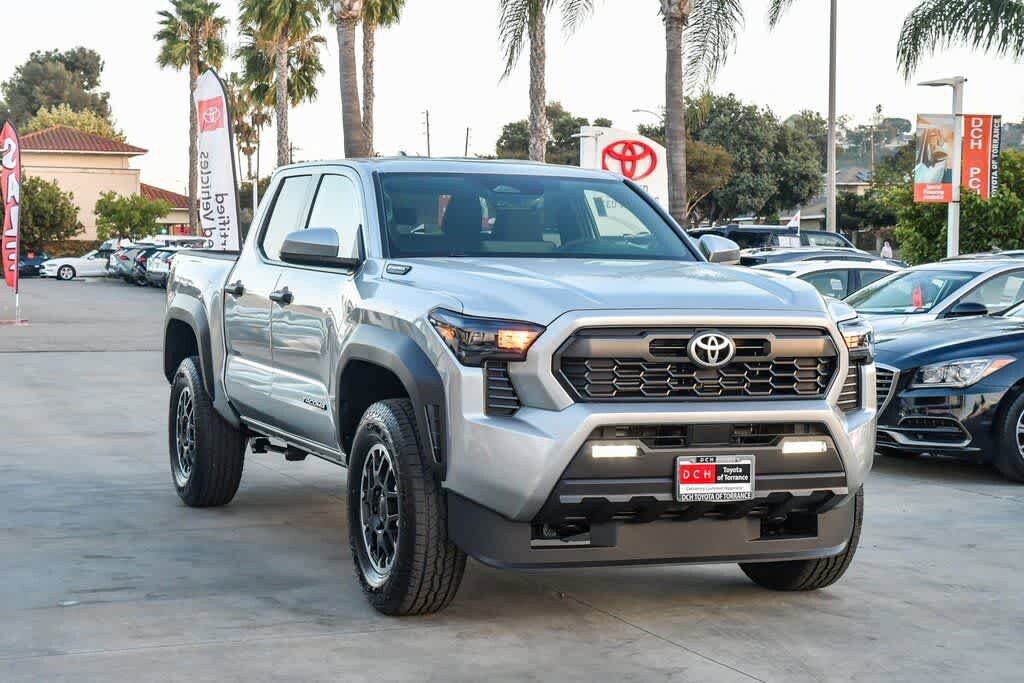 2025 Toyota Tacoma TRD Off Road - Photo 3