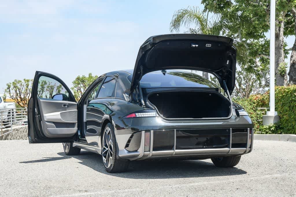 Thumbnail: 2023 Hyundai Ioniq 6 - 24