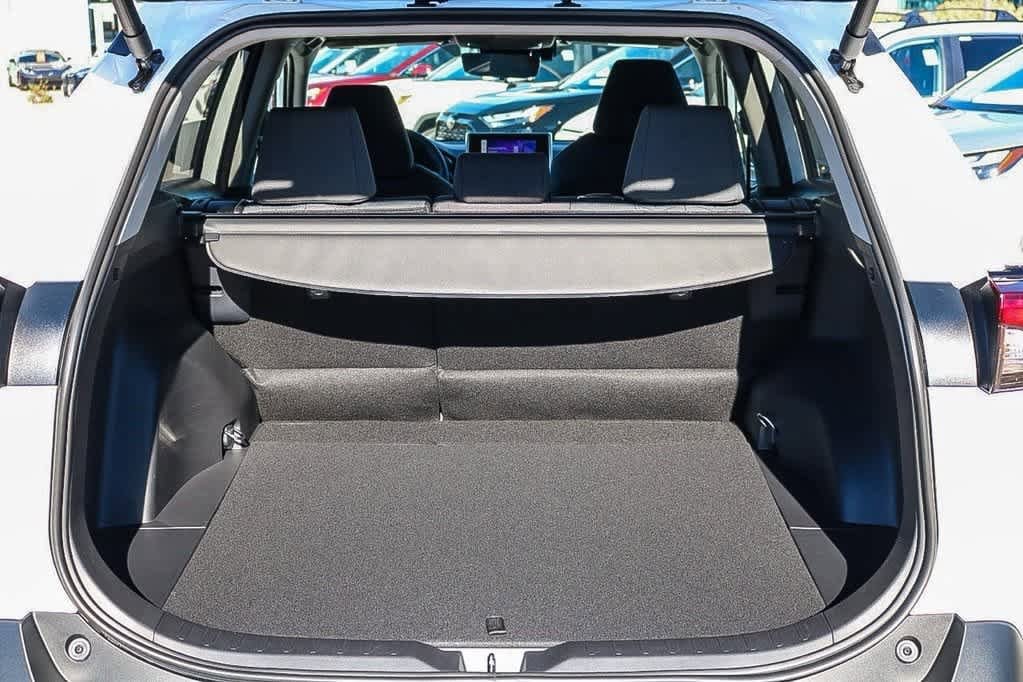 Thumbnail: 2025 Toyota RAV4 - 25