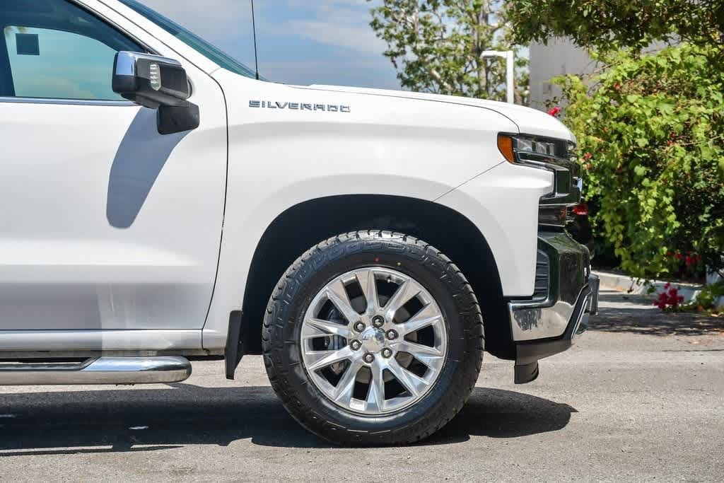 Thumbnail: 2021 Chevrolet Silverado 1500 - 13