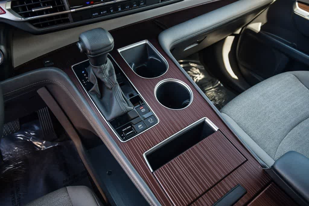 Thumbnail: 2024 Toyota Sienna - 20