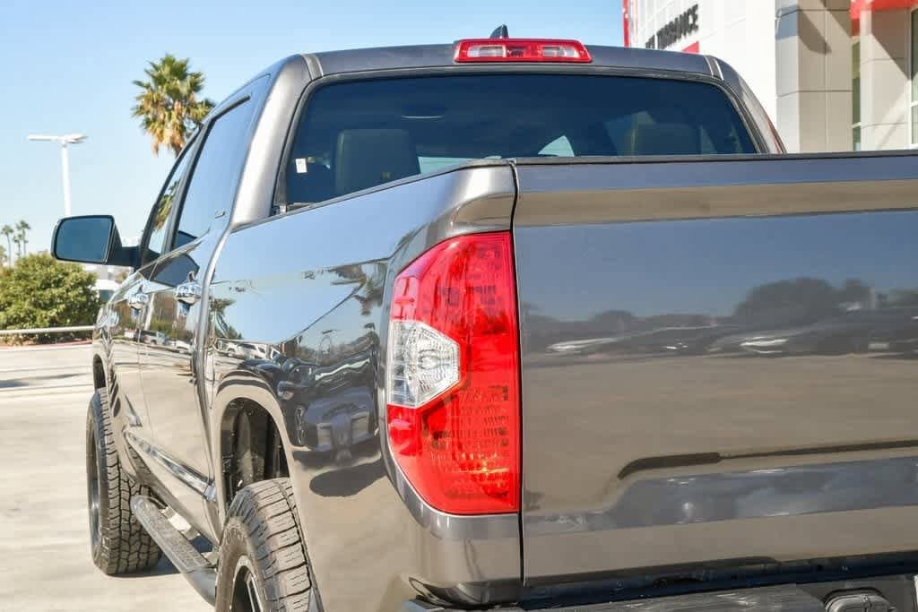 Thumbnail: 2021 Toyota Tundra - 7