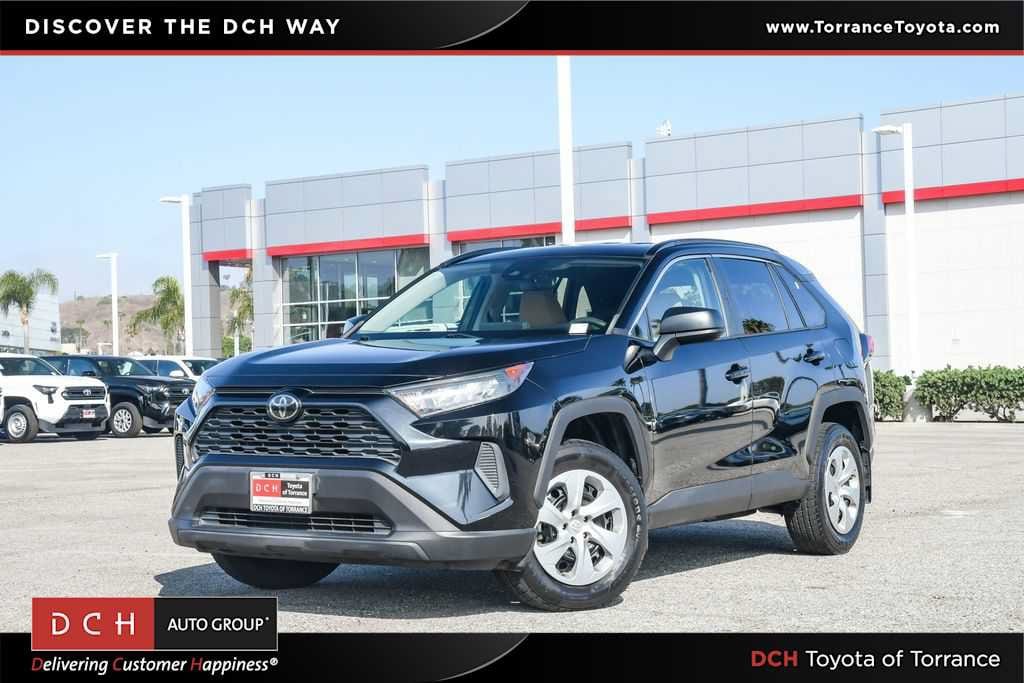 Thumbnail: 2019 Toyota RAV4 - 1