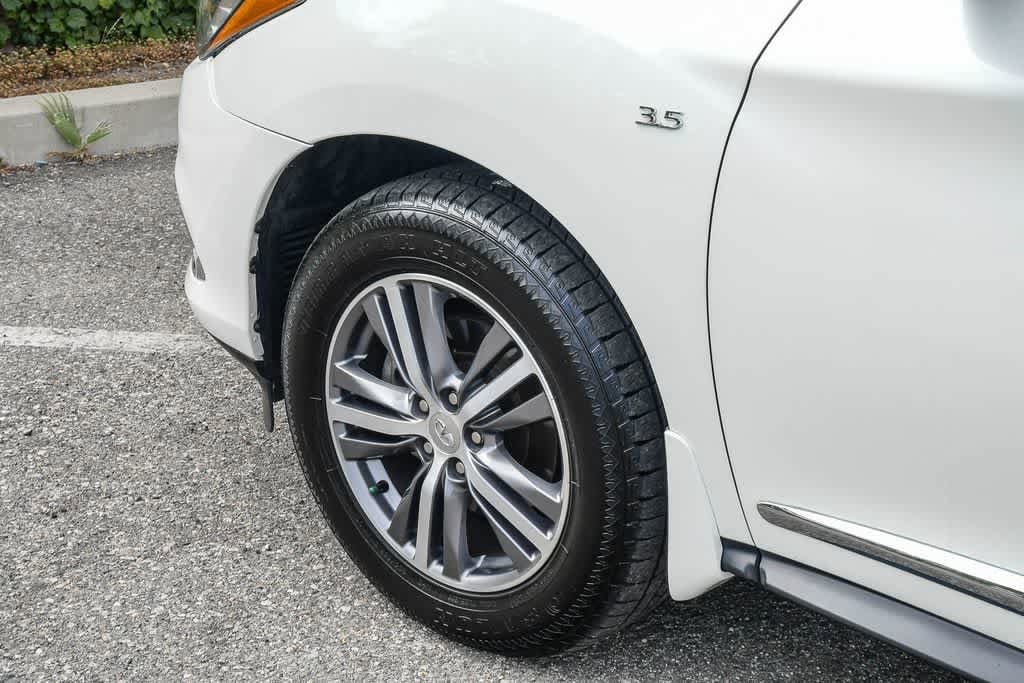 Thumbnail: 2020 INFINITI QX60 - 10