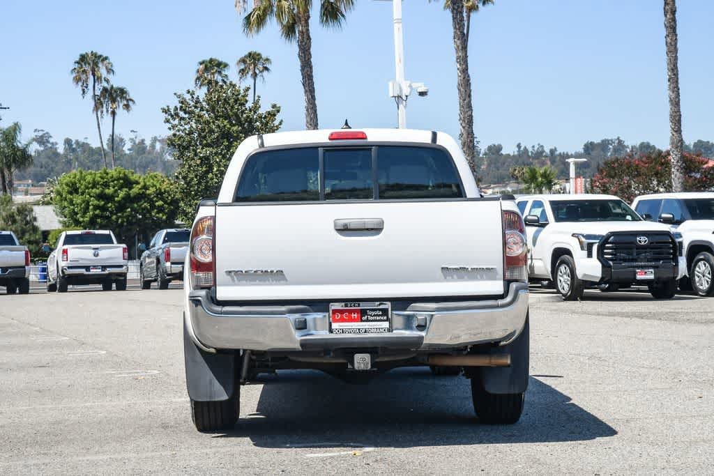 Thumbnail: 2015 Toyota Tacoma - 8