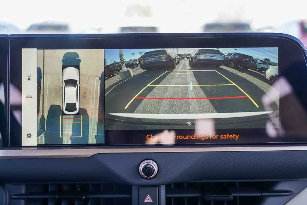 Thumbnail: 2026 Toyota Crown - 25