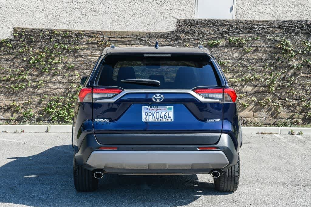 2019 Toyota RAV4 Limited photo 6