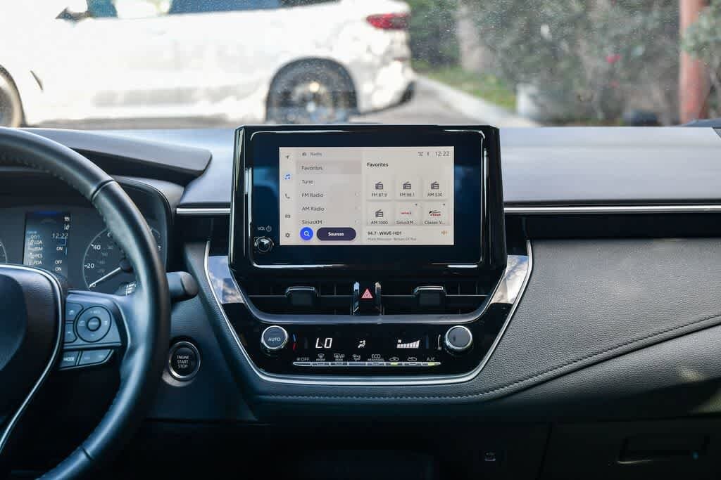 Thumbnail: 2025 Toyota Corolla - 13