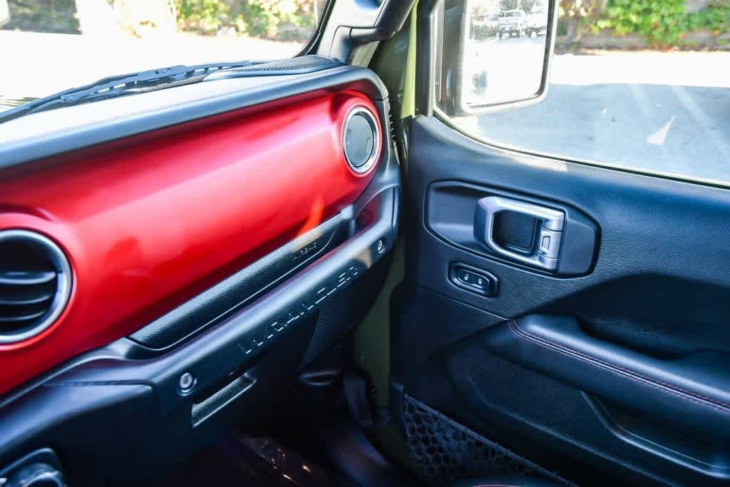 Thumbnail: 2021 Jeep Wrangler - 29