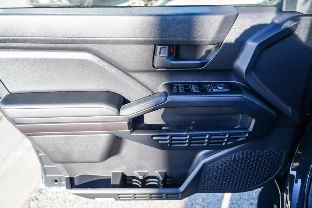 Thumbnail: 2025 Toyota 4Runner - 20