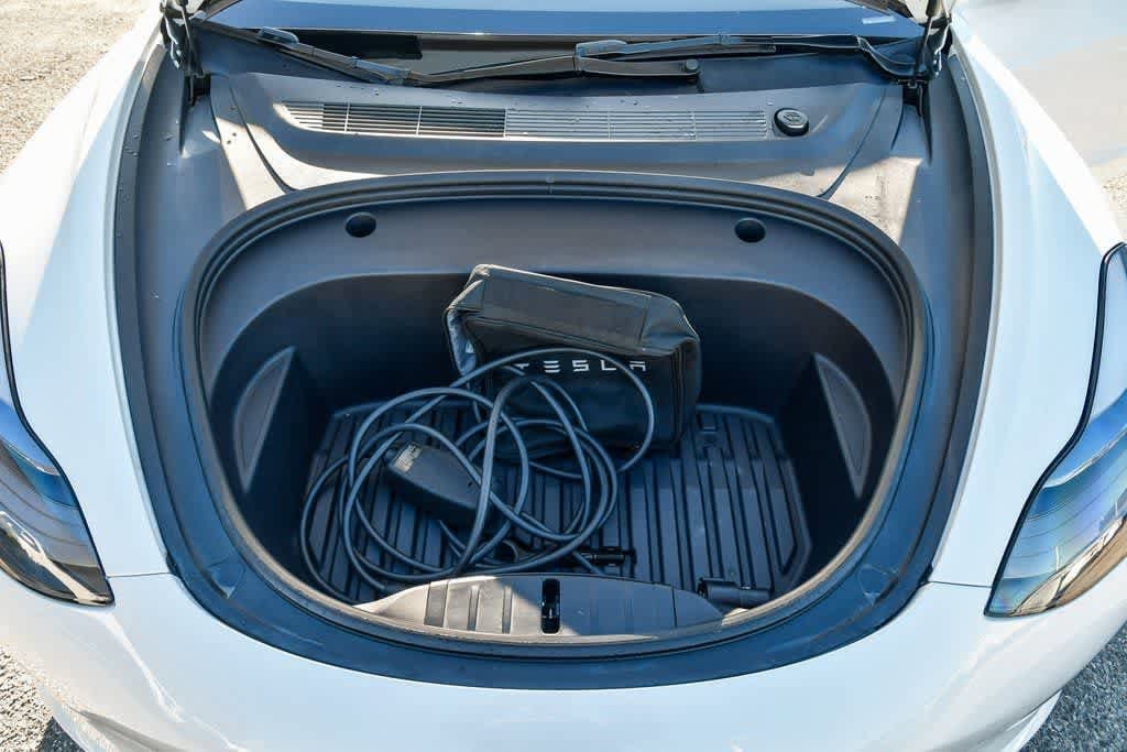 Thumbnail: 2023 Tesla Model 3 - 28