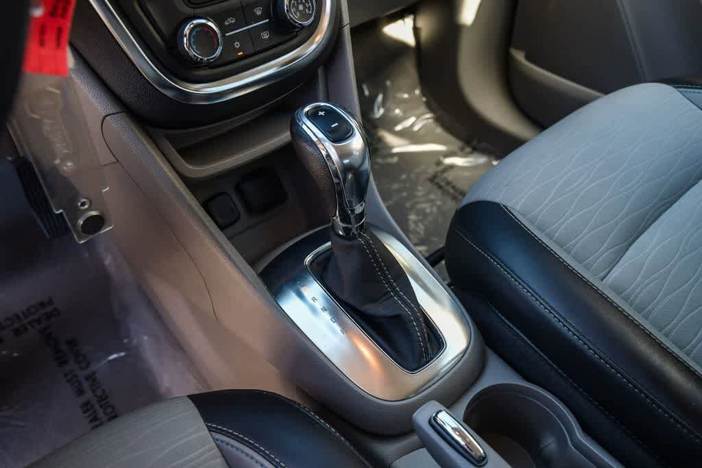 Thumbnail: 2016 Buick Encore - 19