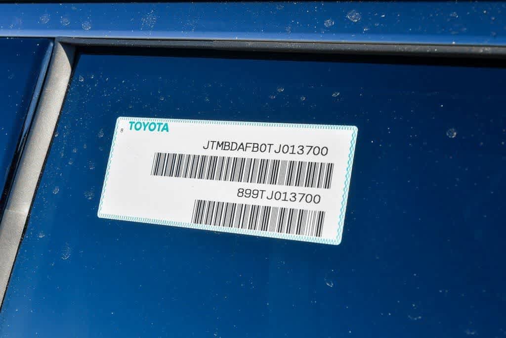 2026 Toyota bZ XLE - Photo 29