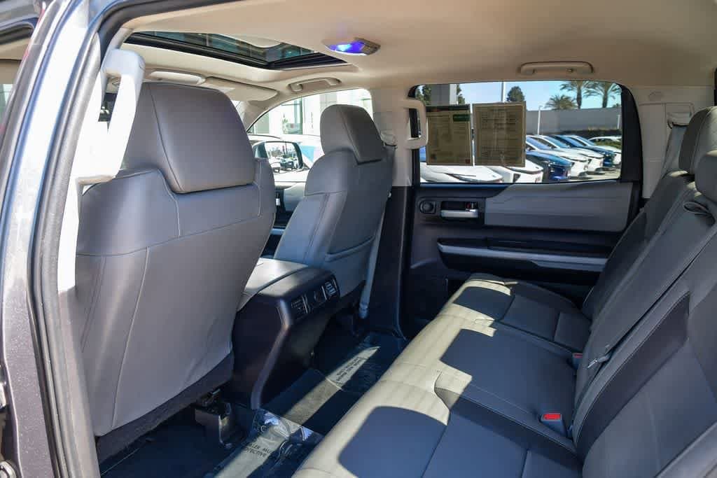 Thumbnail: 2021 Toyota Tundra - 19