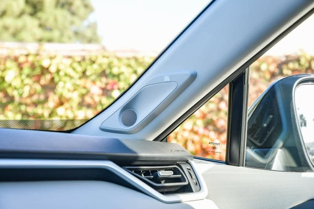 Thumbnail: 2025 Toyota RAV4 - 27