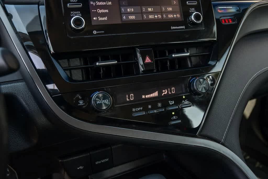 Thumbnail: 2022 Toyota Camry - 24