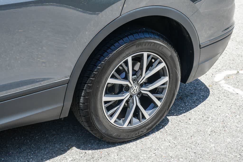 Thumbnail: 2021 Volkswagen Tiguan - 10