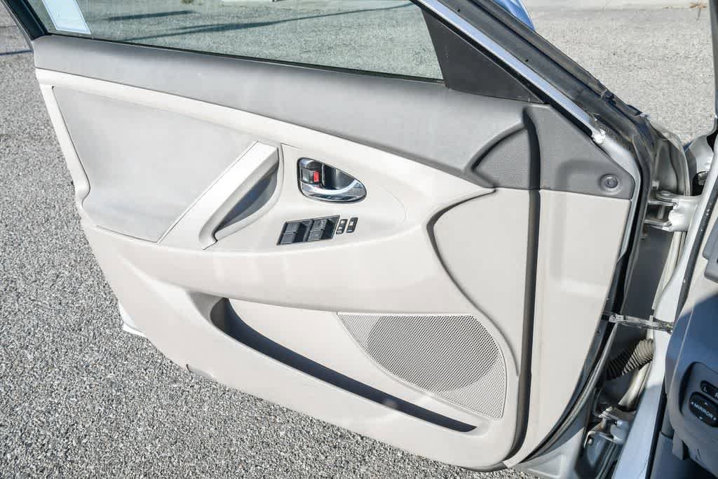 Thumbnail: 2008 Toyota Camry - 24