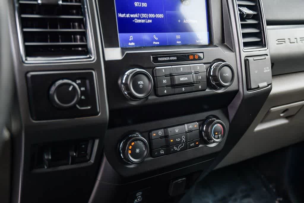 Thumbnail: 2022 Ford Econoline - 22