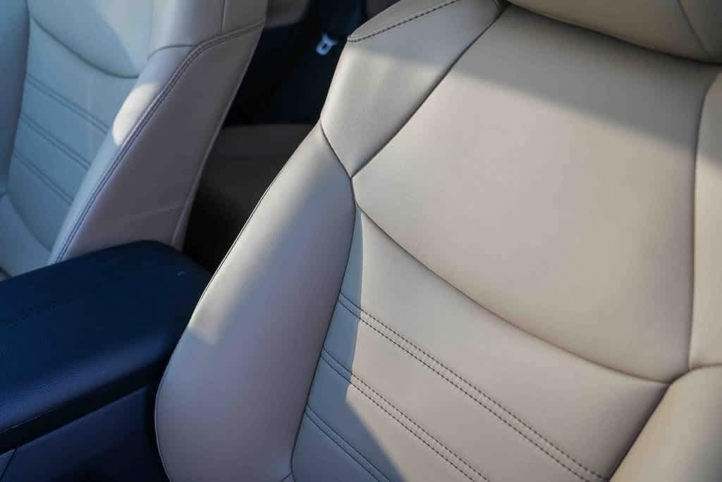 Thumbnail: 2025 Toyota RAV4 - 26