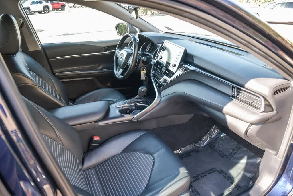 Thumbnail: 2022 Toyota Camry - 15